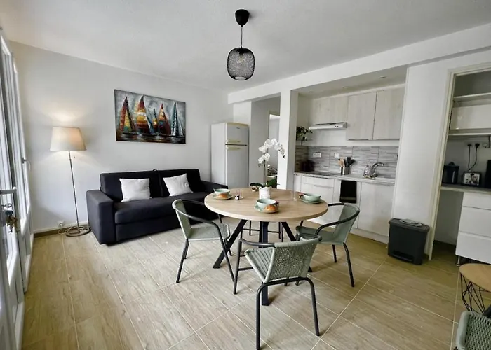 Appartement En Rdc Avec Terrasse Au Boucanet