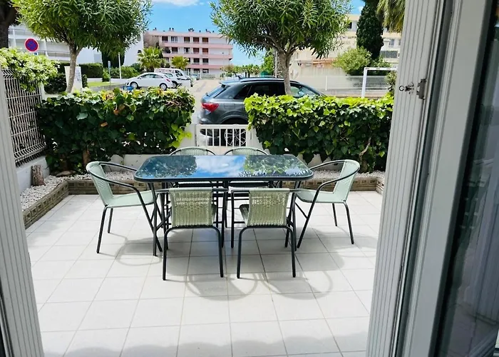 Appartement En Rdc Avec Terrasse Au Boucanet